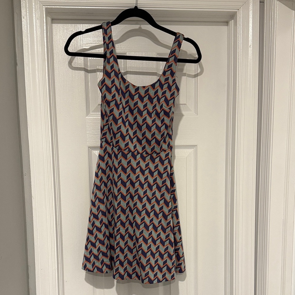Bar lll Sleeveless Chevron Print‎ Fit-and-Flare Dress - Blue and orange size XS